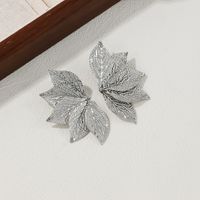 1 Piece Elegant Leaves Irregular Alloy Ear Studs sku image 2