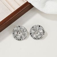 1 Pair Elegant Retro Classic Style Round Plating Alloy Ear Studs main image 5