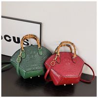 Women's Medium Pu Leather Solid Color Classic Style Shell Zipper Handbag main image 2