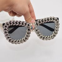 Estilo Clásico Color Sólido Resina Cuadrado Fotograma Completo Gafas De Sol Mujer sku image 2