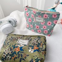 Vacation Flower Polyester Corduroy Square Makeup Bags main image 2