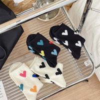 Unisex Japanischer Stil Süss Herzform Baumwolle Crew Socken Ein Paar main image 5