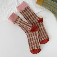 Frau Klassischer Stil Strassenmode Farbblock Baumwolle Crew Socken Ein Paar sku image 5