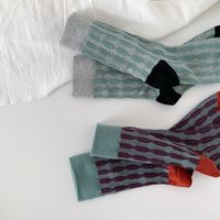 Frau Klassischer Stil Strassenmode Farbblock Baumwolle Crew Socken Ein Paar main image 3