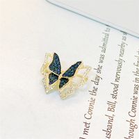 Koreanische Art Schmetterling Kupfer Inlay Zirkon Frau Broschen main image 3