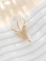Classic Style Feather Copper Plating Women's Brooches main image 3