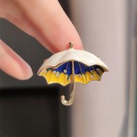 Simple Style Umbrella Alloy Plating Unisex Brooches main image 5