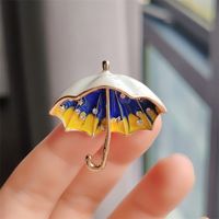 Simple Style Umbrella Alloy Plating Unisex Brooches main image 4