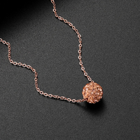 Acero Titanio Chapados en oro de 18k Estilo Simple Embutido Bola Diamantes De Imitación Collar Colgante main image 3