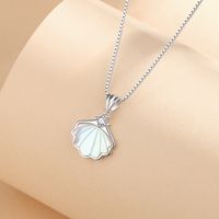 Elegant Simple Style Shell Sterling Silver Plating Inlay Shell Zircon Pendant Necklace main image 4