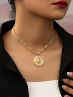 Simple Style Solid Color Alloy Plating Gold Plated Women's Pendant Necklace main image 1