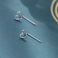 1 Pair Simple Style Heart Shape Plating Sterling Silver Silver Plated Ear Studs main image 1