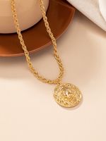 Simple Style Solid Color Alloy Plating Gold Plated Women's Pendant Necklace main image 4