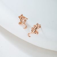 1 Pair Xuping Simple Style Animal Copper Alloy 18k Gold Plated White Gold Plated Ear Studs main image 1