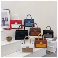 Women's Medium Pu Leather Color Block Classic Style Square Zipper Handbag main image 1