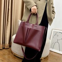 Women's Large Pu Leather Solid Color Vintage Style Classic Style Square Magnetic Buckle Handbag main image 11