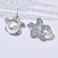 1 Pair Modern Style Leaves Plating Inlay Copper Pearl Zircon White Gold Plated Ear Studs main image 5