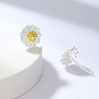 1 Pair Sweet Daisy Sterling Silver Ear Studs main image 4
