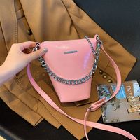 Women's Medium Pu Leather Solid Color Classic Style Square Zipper Shoulder Bag main image 5