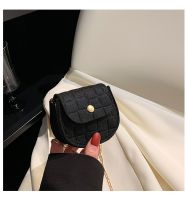 Women's Small Felt Solid Color Streetwear Square Flip Cover Shoulder Bag sku image 1