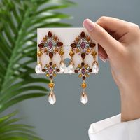 1 Pair Retro Classic Style Flower Plating Inlay Zinc Alloy Artificial Gemstones Drop Earrings sku image 1
