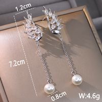 1 Par Elegante Copo De Nieve Enchapado Embutido Cobre Perlas Artificiales Diamante Artificial Plateado Pendientes De Gota sku image 6