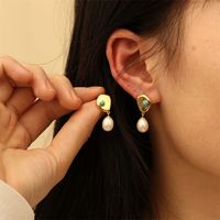1 Pair Elegant Luxurious Irregular Plating Inlay Freshwater Pearl Copper Turquoise Zircon 18k Gold Plated Drop Earrings main image 3
