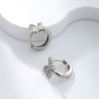 1 Pair Casual Xuping Simple Style Butterfly Plating Inlay Copper Alloy Artificial Diamond 18k Gold Plated White Gold Plated Hoop Earrings main image 5