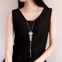 Ig Style Shiny Flower Alloy Copper Plating Inlay Artificial Pearls Rhinestones Sweater Chain Long Necklace main image 5