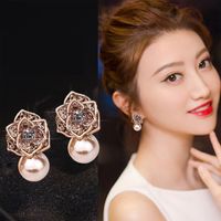1 Pair Simple Style Flower Plating Inlay Alloy Artificial Gemstones 18k Gold Plated Earrings sku image 1