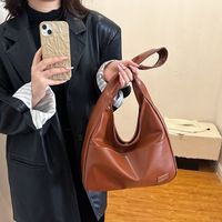 Women's Pu Leather Solid Color Vintage Style Classic Style Sewing Thread Square Magnetic Buckle Tote Bag main image 3