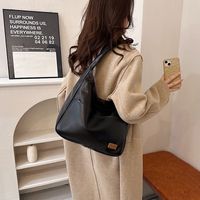 Women's Pu Leather Solid Color Vintage Style Classic Style Sewing Thread Square Magnetic Buckle Tote Bag main image 5