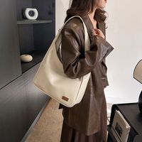 Women's Pu Leather Solid Color Vintage Style Classic Style Sewing Thread Square Magnetic Buckle Tote Bag sku image 2
