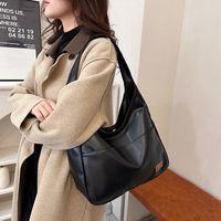 Women's Pu Leather Solid Color Vintage Style Classic Style Sewing Thread Square Magnetic Buckle Tote Bag sku image 1
