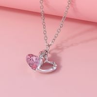 Estilo Simple Forma De Corazón Aleación De Zinc Embutido Vidrio Mujeres Collar Colgante sku image 3