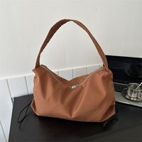 Femmes Nylon Couleur Unie Style Classique Carré Fermeture Éclair Sac D'épaule main image 5