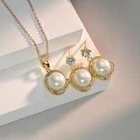 Luxurious Simple Style Round Brass Plating Inlay Pearl Zircon 18k Gold Plated Earrings Necklace main image 5