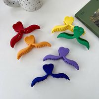 Women's Simple Style Heart Shape Solid Color Plastic Resin Hair Claws main image 2