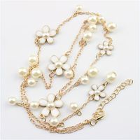 Casual Classic Style Flower Alloy Pearl Women's Sweater Chain Necklace main image 5