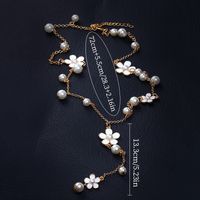 Casual Classic Style Flower Alloy Pearl Women's Sweater Chain Necklace main image 2