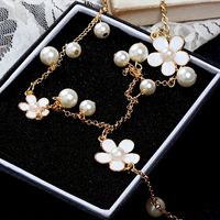 Casual Classic Style Flower Alloy Pearl Women's Sweater Chain Necklace main image 3