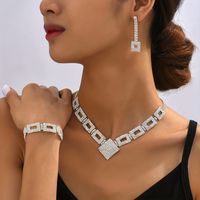 Estilo Ig Brillante Cuadrado Aleación Enchapado Embutido Diamantes De Imitación Plateado Mujeres Pulsera Aretes Collar sku image 3