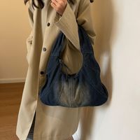 Women's Medium Denim Color Block Streetwear Dumpling Shape Zipper Shoulder Bag main image 2