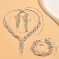 Simple Style Shiny Tassel Solid Color Alloy Plating Inlay Rhinestones Silver Plated Women's Jewelry Set main image 2
