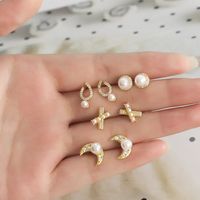 1 Pair Modern Style Simple Style Round Moon Plating Inlay Copper Artificial Pearls Zircon 18k Gold Plated Ear Studs main image 1