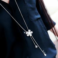 Elegant Simple Style Flower Alloy Copper Plating Inlay Artificial Rhinestones Artificial Pearls Women's Sweater Chain Long Necklace main image 5