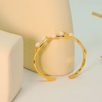 Simple Style Solid Color Copper Plating Inlay Freshwater Pearl 18k Gold Plated Bangle main image 1