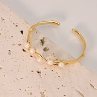 Simple Style Solid Color Copper Plating Inlay Freshwater Pearl 18k Gold Plated Bangle main image 3