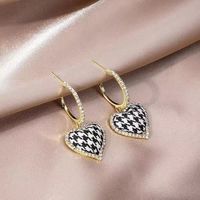 1 Pair Retro French Style Houndstooth Heart Shape Plating Inlay Alloy Rhinestones Drop Earrings main image 5