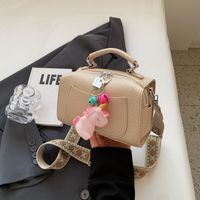 Women's Medium Pu Leather Solid Color Classic Style Square Zipper Handbag main image 4